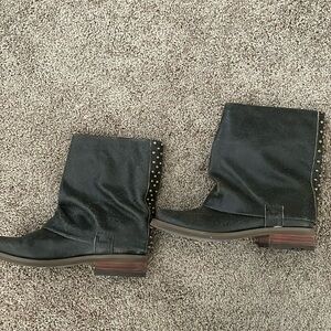 Envy New black leather boot. Size 6